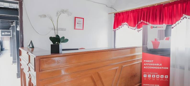红多兹伊斯兰酒店-近里瓦植物园(RedDoorz Syariah Near Kebun Raya Liwa)图片