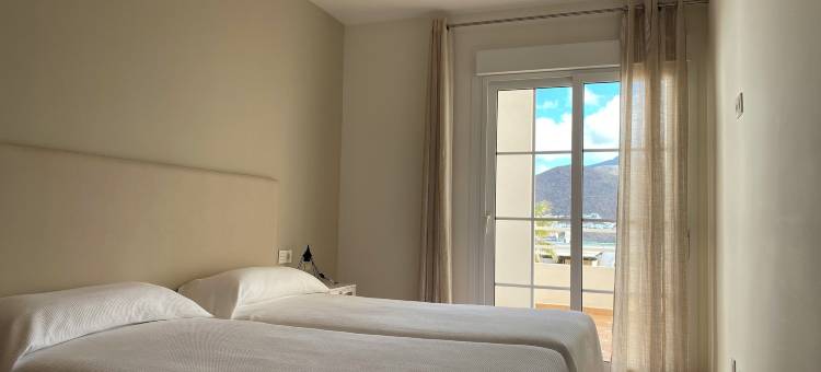 维斯塔玛尔圣何塞公寓式酒店(Apartahotel Vistamar San José)图片