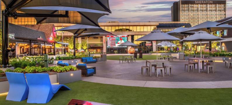 圣路易斯喜来登韦斯特波特木屋酒店(Sheraton Westport Chalet Hotel St. Louis)图片