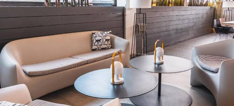 阿多尼斯广场酒店(Hotel Adonis Plaza)图片