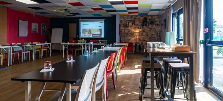 宜必思快捷马恩河谷蓬托孔博酒店(Ibis Budget Marne la Vallée Pontault Combault)图片