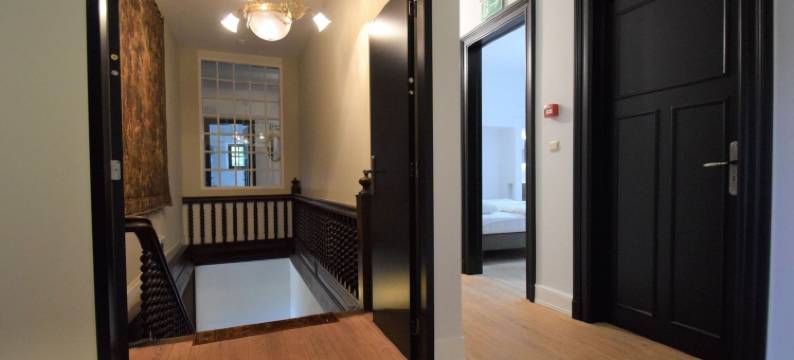 阿登山脉的复古别墅，配有热水浴缸和红外线桑拿(Vintage Villa with Hot Tub & Infrared Sauna in Ardennes)图片