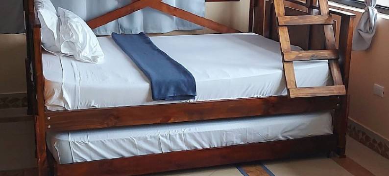 埃尔卡斯蒂略蒙特坎帕纳(El Castillo Monte Campana)图片