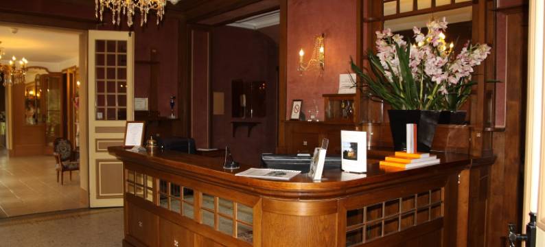 邦东斯古堡酒店(Château des Bondons EI)图片