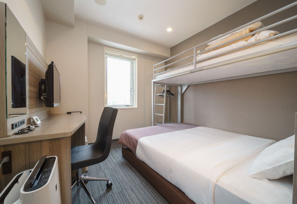 Super Hotel Yokohama Kannai Hotel Overview