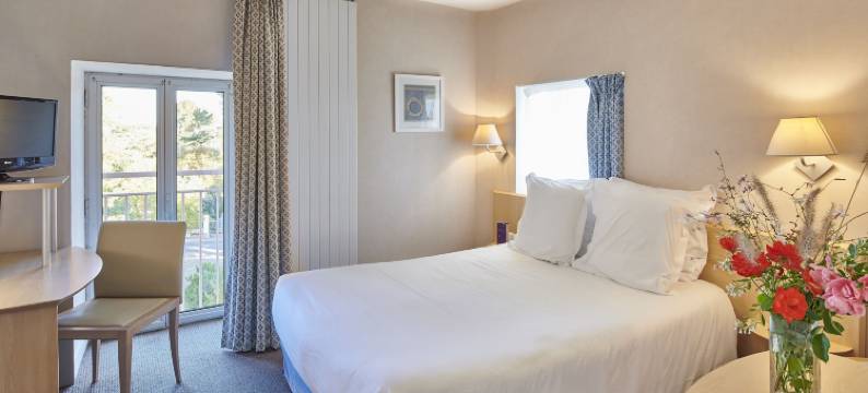 卡罗琳别墅蓝色假日酒店(Hôtel Vacances Bleues Villa Caroline)图片