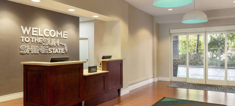 劳德代尔堡西-彭布罗克派恩斯欢朋酒店(Hampton Inn Ft. Lauderdale-West/Pembroke Pines)图片