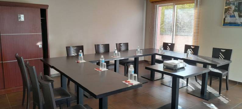 康福特蒙托邦英式酒店(Brit Hotel Confort Montauban)图片