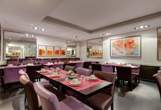 Hôtel Elysées Union Hotel Overview