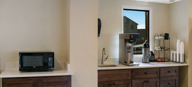 宾夕法尼亚丹佛故乡公寓(HomeTowne Studios Denver, PA)图片