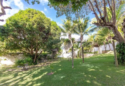 Tree House with Private Pool by Carpediem Hotel Overview
