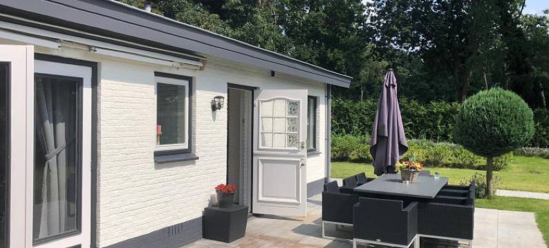 哈德尔维克的靠近费鲁维湖的度假屋(Holiday Home in Harderwijk Near Veluwemeer)图片