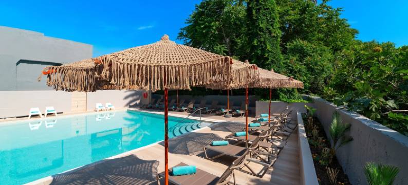 安菲特里翁城市酒店(Amphitryon City Hotel)图片