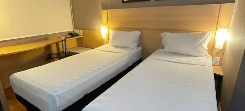 奥斯特广场酒店(Hotel Oeste Plaza)图片