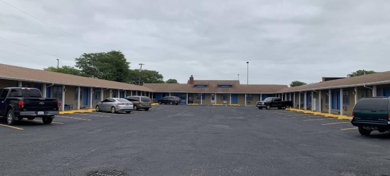 萨瑞汽车旅馆(Surrey Motel)图片