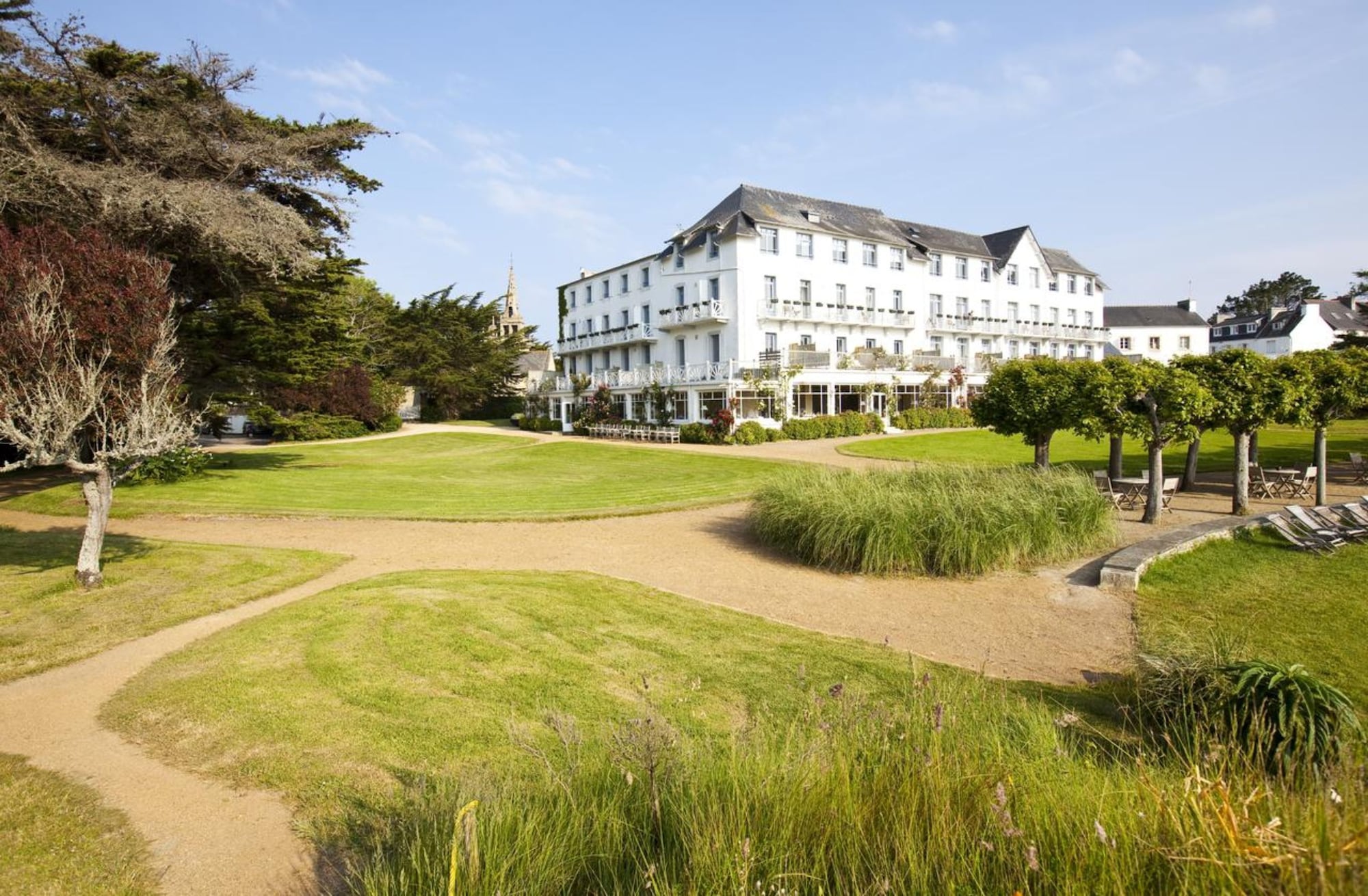 Le Grand Hotel des Bains & Spa - Bretagne Over view
