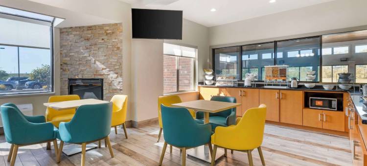 新里斯本康福特酒店及套房(AmericInn by Wyndham New Lisbon)图片