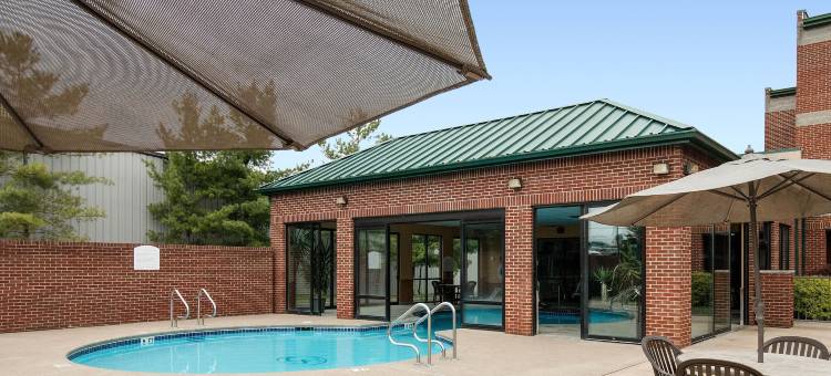 帕克斯堡南舒适套房酒店(Comfort Suites Parkersburg South)图片