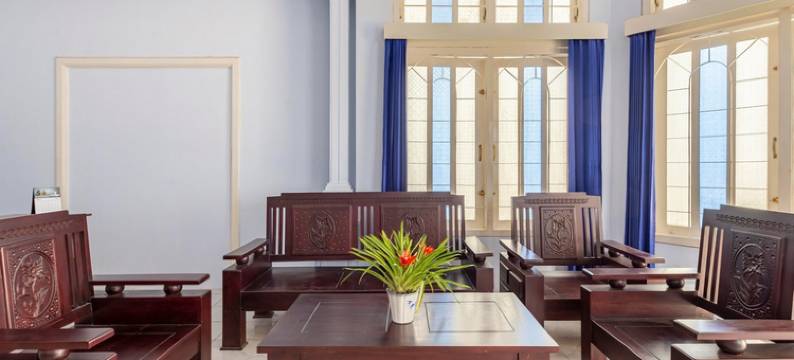 红门修拉伊亚酒店@ 朋多窝索市中心(RedDoorz Syariah @ Bondowoso City Center)图片