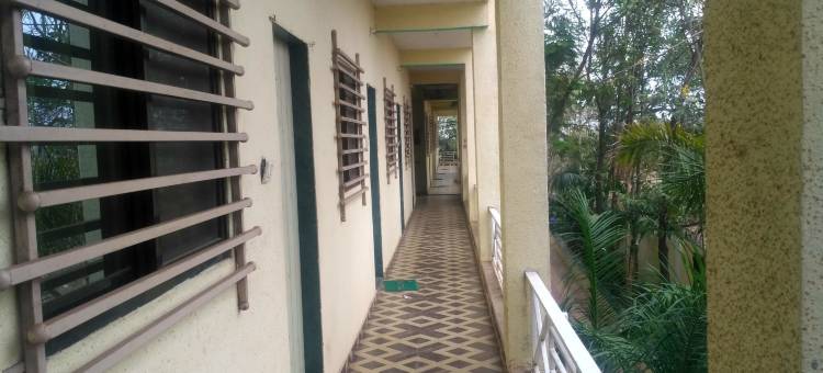 奥姆赛乔鲁特拉艾肯住宅酒店(Hotel Om Sai Chattra Icon Residency)图片