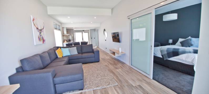 滨水公寓(Waterfront Apartments)图片