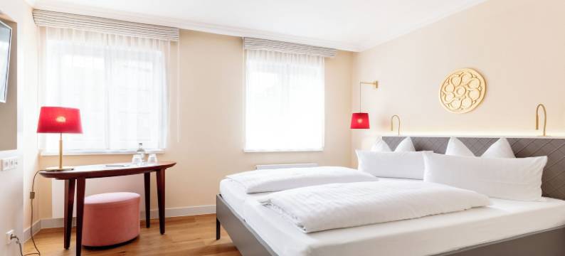 埃米克斯酒店(Emich´S Hotel)图片