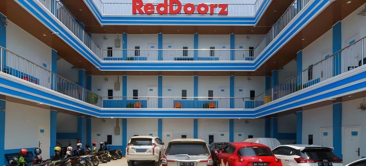 红多兹Plus酒店-近巨港埃肯购物中心2号(RedDoorz Plus Near Palembang Icon Mall 2)图片