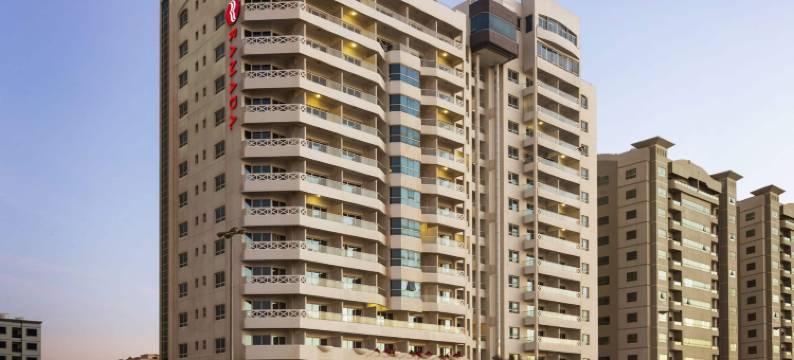 阿吉曼海滩温德姆华美达酒店(Ramada by Wyndham Beach Hotel Ajman)图片