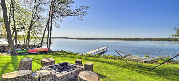 山顶绿湖家:码头，皮划艇，观景!(Hilltop Green Lake Home Dock, Kayaks, Views!)图片