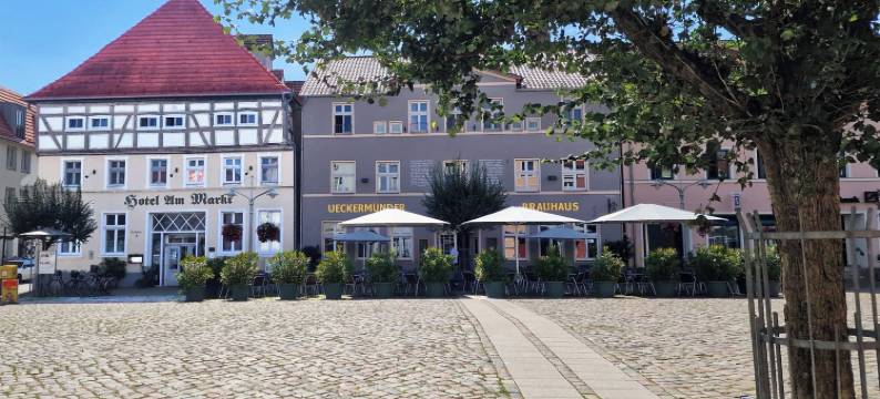 阿蒙市场及啤酒屋斯特库酒店(Hotel Am Markt & Brauhaus Stadtkrug)图片