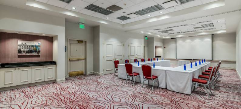 萨福克湖滨希尔顿花园旅馆(Hilton Garden Inn Suffolk Riverfront)图片