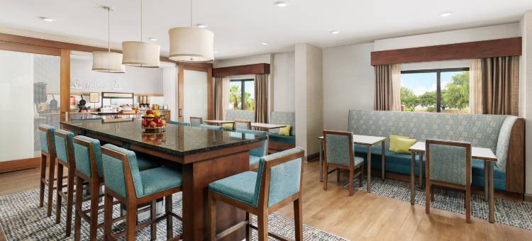 休斯顿霍比机场欢朋酒店(Hampton Inn Houston Hobby Airport)图片