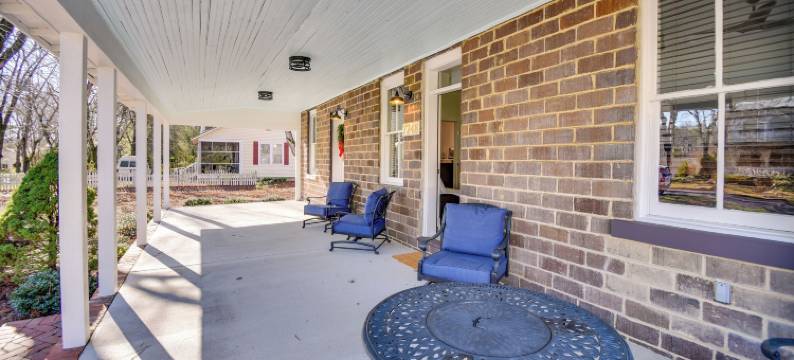 明亮的格洛斯特豪斯，带私人阳台！(Radiant Gloucester House w/ Private Porch!)图片