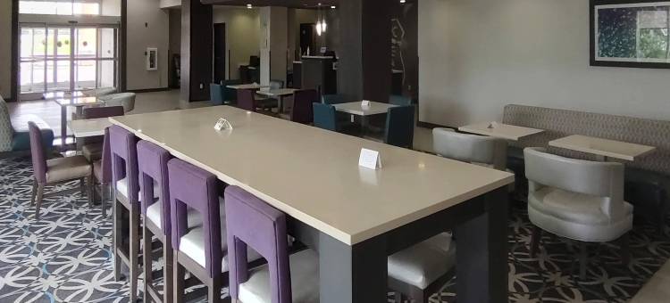 Comfort Inn & Suites图片