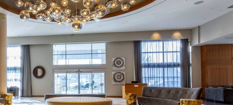 卡尔加里机场丽笙酒店及会议中心(Radisson Hotel & Conference Centre Calgary Airport)图片