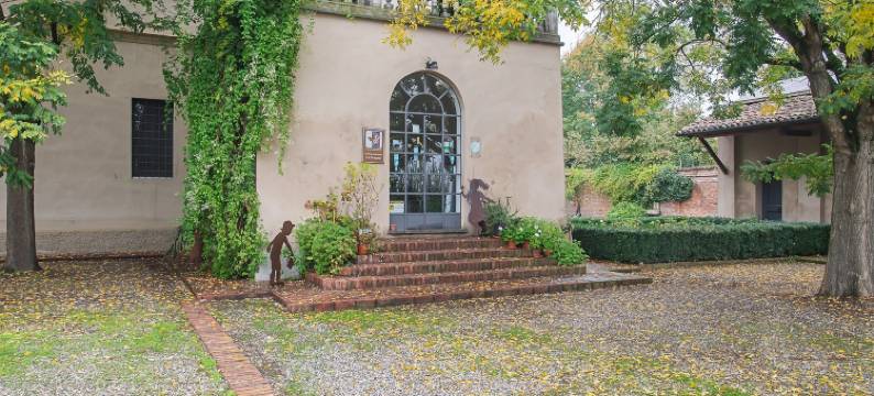 Villa in Lombardy near Po River图片