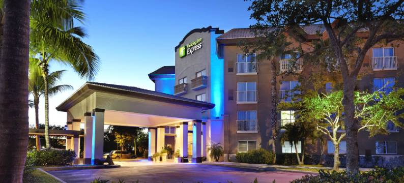 智选假日套房酒店那不勒斯(市区)(Holiday Inn Express & Suites NAPLES DOWNTOWN - 5TH AVENUE by IHG)图片