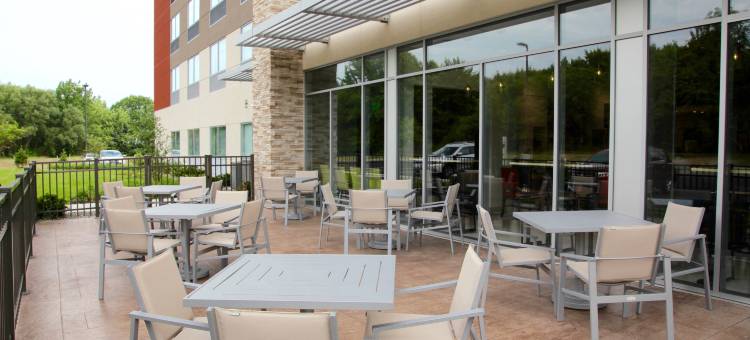 智选假日套房酒店奥斯威戈(Holiday Inn Express & Suites Oswego)图片