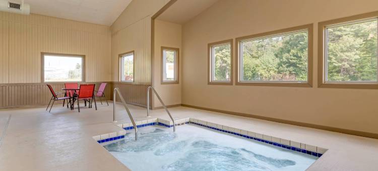 2024年新装修的德尔顿湖-威斯康星戴尔舒眠旅馆和套房(Sleep Inn & Suites)图片