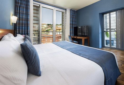 B&B HOTEL Imperia Rossini al TeatroHotel Overview