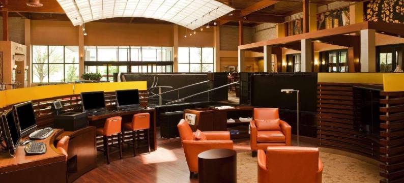 长岛哈帕克丽筠酒店(Radisson Hotel Hauppauge-Long Island)图片