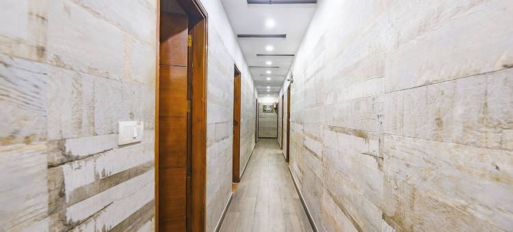 Fabhotel 曼纳特沙里玛巴格(Fabhotel Mannat Shalimar Bagh)图片