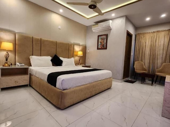 郁金香首都酒店