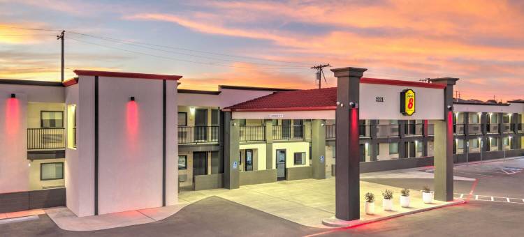 Super 8 BY 温德姆拉伯克机场(Super 8 by Wyndham Lubbock Airport)图片