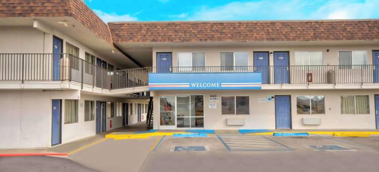 法明顿6号汽车旅馆(Motel 6 Farmington, NM)图片