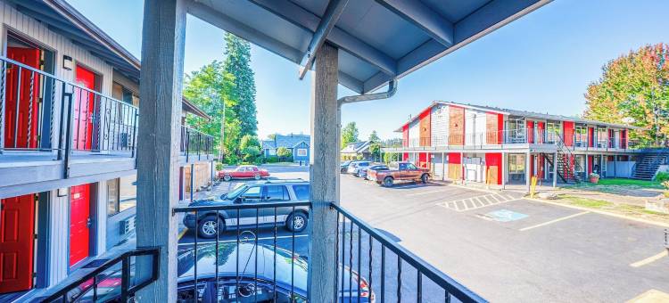 拉玛旅馆、汽车旅馆及房车公园(Rama Inn Motel and RV Park)图片
