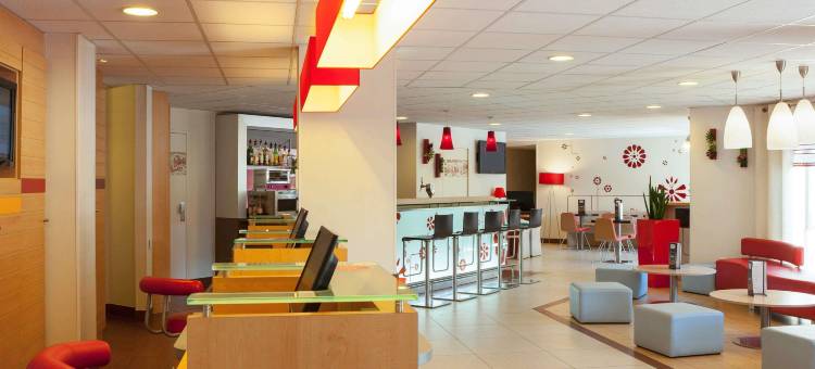 宜必思茹伊昂若萨韦利济酒店(Ibis Jouy-en-Josas Vélizy)图片