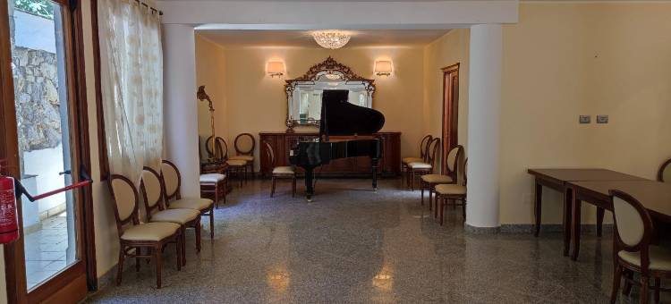 伊安艾德维昆酒店(Hotel Hieracon)图片