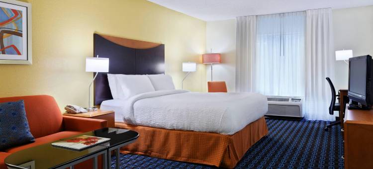 夏洛特艾尔伍德万枫酒店(Fairfield Inn & Suites Charlotte Arrowood)图片