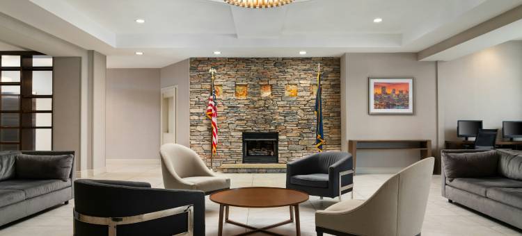 希尔顿逸林酒店-匹兹堡机场(DoubleTree by Hilton Hotel Pittsburgh Airport)图片